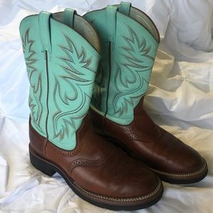 Ariat Womens Boots